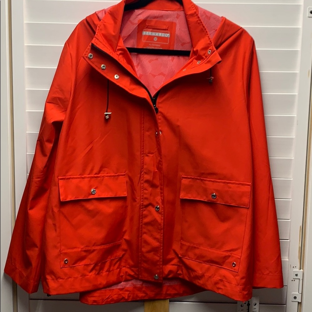 NWT Bernardo Water Resistant Rain Jacket Sz XL